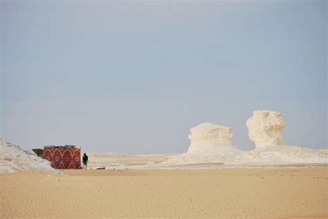 A Stroll through Sahara el Beyda, the White Desert in Egypt ...