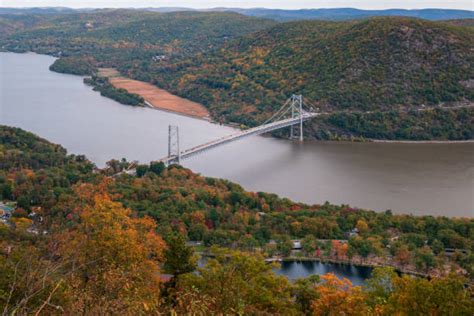 Bear Mountain Bridge Photos Banque d'images et photos libres de droit - iStock