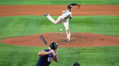 WBC final: Japan wins 3-2 in victory over Team USA | CNN