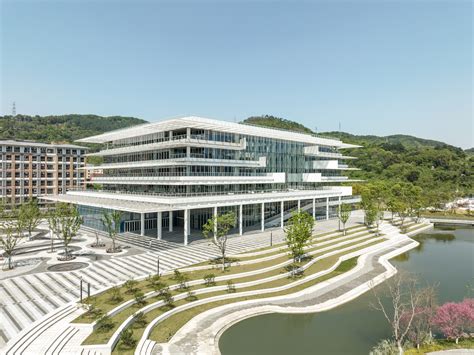 Gallery of Wenzhou Kean University Student Learning Activity Center / Perkins&Will - 6