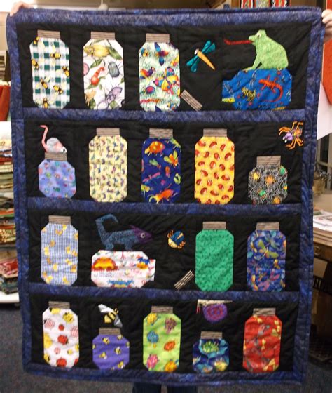 "Escaping Bugs" Bottle Quilt - made by Glynis Sylvia in Troy, MI around 2000. Finished Size ...