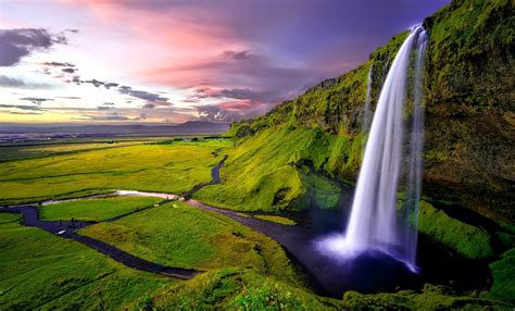 Iceland in August | Northern Lights, Midnight Sun, & Things to Do ...