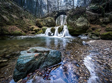 River and Rocks · Free Stock Photo