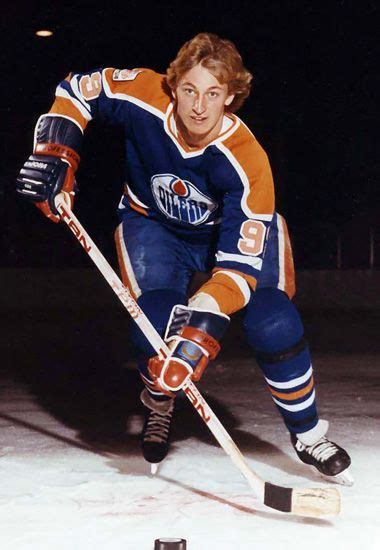 #FOXSPORTSRADIOListenLive "The Great One" Wayne Gretzky In His #Oilers Uniform (1982). Stats ...