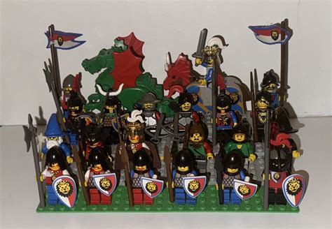 Lego 90s Castle Minifigures - Lot Of 23 Including Dragon/Armored Horse (Retired) | eBay