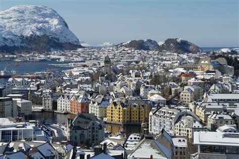 Gambar : salju, musim dingin, melihat, Pemandangan kota, pemandangan kota, Norway, foto udara ...