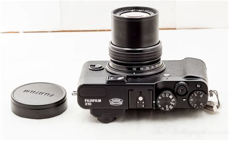 Review: Fujifilm X10 - The Phoblographer