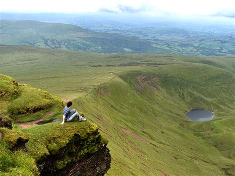 Hiking Pen y Fan - A Trekkers Guide – Sling Adventures