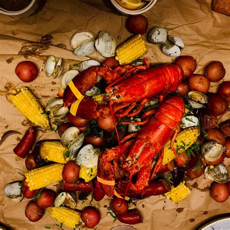 NEW ENGLAND LOBSTER BOIL – Dads That Cook