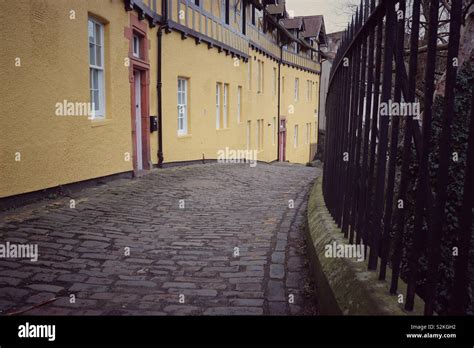 Traditional cobbled street Stock Photo - Alamy