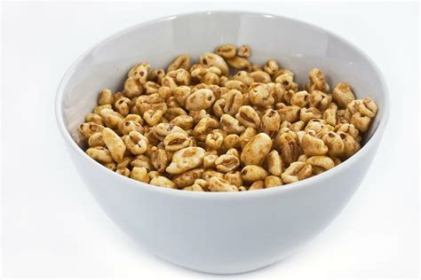 Light gray ceramic bowl of honey cereals | Simple, one color… | Flickr