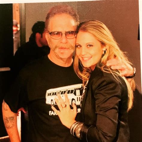 Ronnie Mund - Howard Stern, Girlfriend, NetWorth - Biography