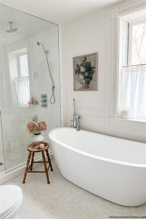 Best Paint Sheen for Bathroom Walls - Emma Courtney Home