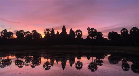 Angkor Wat Sunrise - Small Group Tour - Siem Reap | FREETOUR.com