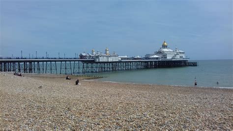 Eastbourne beach : r/pics