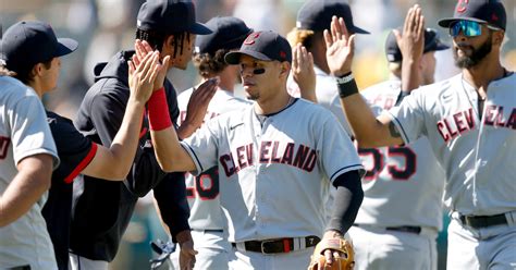 Cleveland Guardians: Tom Hanks helps announce MLB team's new name