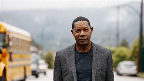 Allstate's Dennis Haysbert muses on 'truth' in new ads - Chicago ...