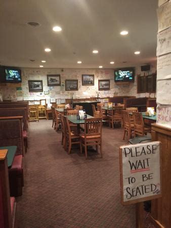 DAVE'S TOWN CLUB, Delano - Restaurant Reviews, Photos & Phone Number - Tripadvisor