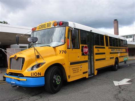 Transdev Canada to electrify its school bus fleet in Québec by 2025. 3M ...