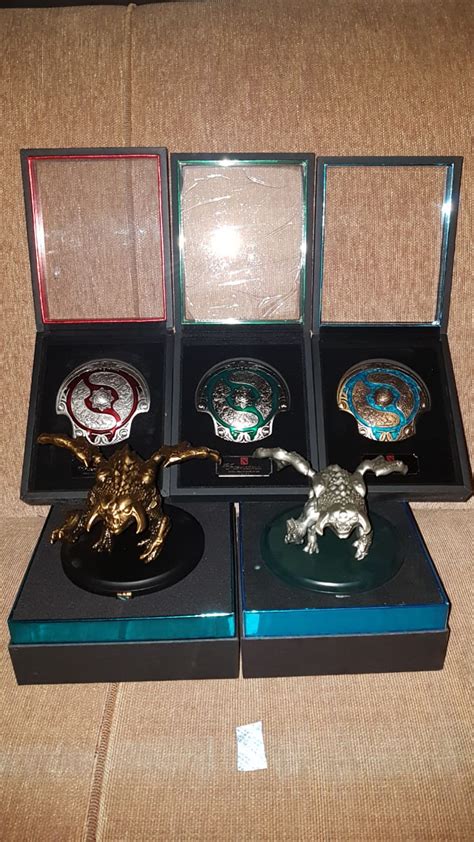 [For Sale] - Dota 2 aegis 2016-2020 and roshan 2017* and roshan 2019 ...