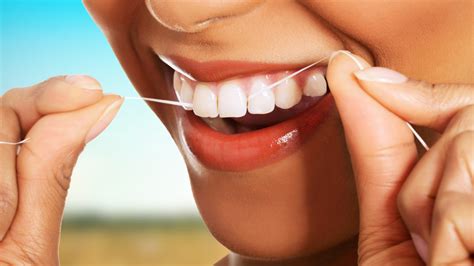 What you need to know about Dental Floss - Platinum Dental Surgery