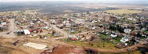 Tornado devastated St. Peter, but healed town-gown relationship | MPR News