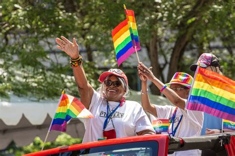 Photos: Thousands attend 2018 Seattle Pride Parade | Seattle Refined