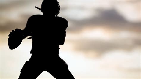 Top 10 quarterback tips to take yourself from the bench to... | STACK