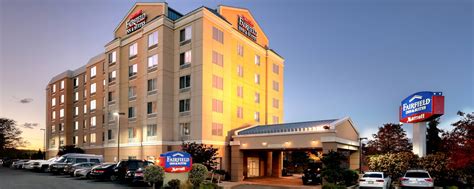 Hotels in Woodbridge, NJ