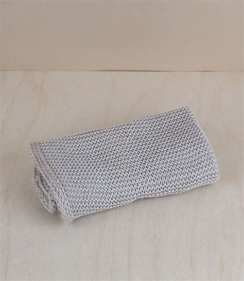 Knitted organic cotton wash-cloth