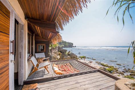 Hotel di Atas Tebing Bali dengan Pemandangan Laut - Dailyhotels.id