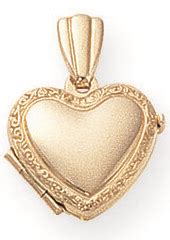 Gold Heart Locket | Tom Britt | Flickr