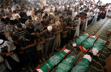 Gaza Death Toll Rises Sharply as Israel Escalates Attacks - WSJ