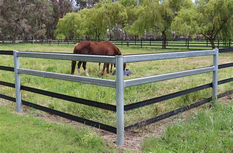 Horse Fencing Installation: End Assemblies - Duncan Equine Australia