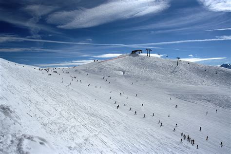 File:Rastkogel ski slope.jpg - Wikipedia