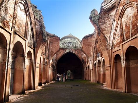 Katra Masjid | This is the tomb of Murshid Quli Khan, the fo… | Flickr