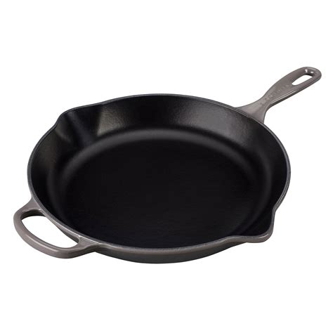 Le Creuset Signature Cast-Iron Skillet, 11.75" | Sur La Table | Creuset, Cast iron, Enameled ...