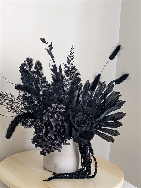 Everlasting Flower Arrangements | Only Preserved & Dried Flowers [All Black] | Dried flowers ...