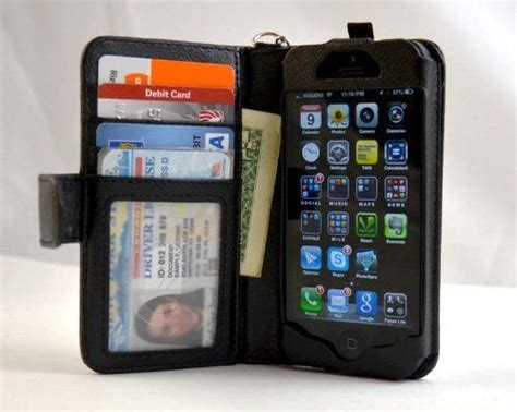 Navor iPhone 5 Wallet Case with Removable Strap - Black