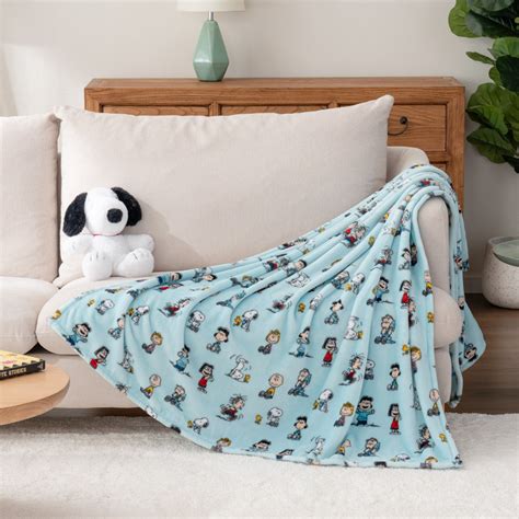 Peanuts VelvetLoft Throw | Throws | Berkshire Blanket and Home Co. – Berkshire Blanket Inc