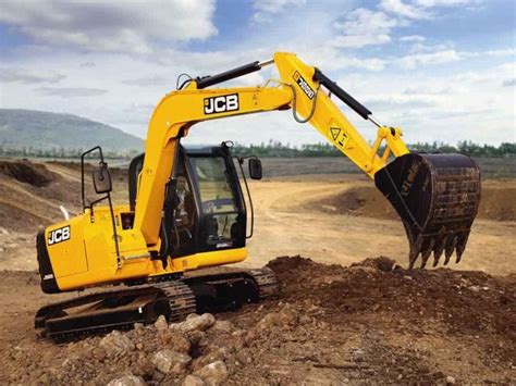 Excavating Tools List: With Images & Uses