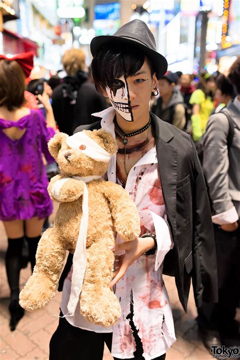 Japan Halloween Costumes (110) – Tokyo Fashion News