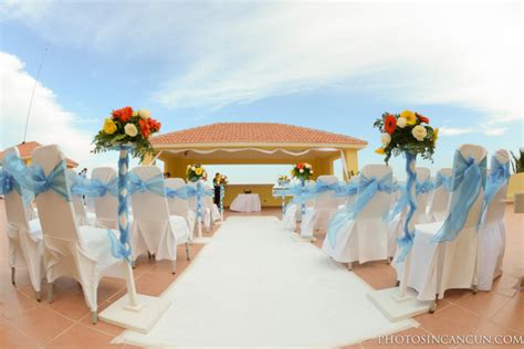 Ocean Coral and Turquesa Wedding Pictures