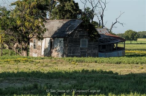 Abandoned Farm House Near FM 677 and FM 373 N - James Johnston