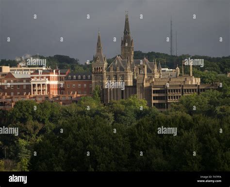 Georgetown University, including Healy Hall Stock Photo - Alamy