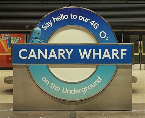 Canary Wharf Underground station | 4G Wi-Fi promotional roun… | Flickr