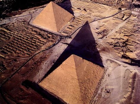 Free Aerial View of Egyptian Pyramids, Places around the world computer desktop wallpaper - Cool ...