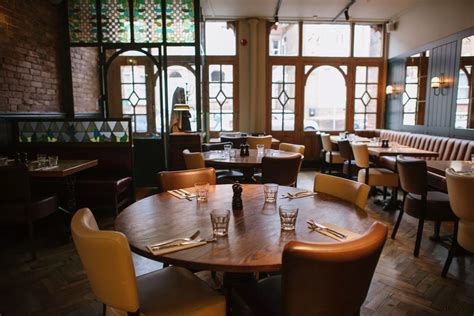 Inside Harry's restaurant following a huge refurbishment - Devon Live