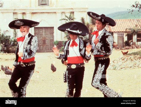 THREE AMIGOS (1986) 3 AMIGOS (ALT) STEVE MARTIN, MARTIN SHORT, CHEVY ...