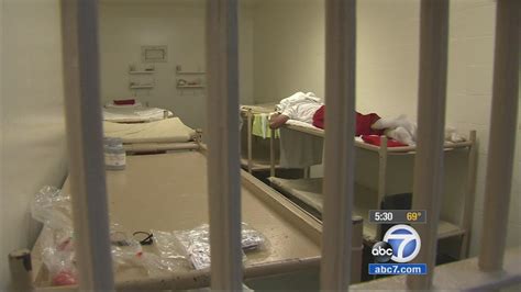 Los Angeles Men's Central Jail inmates live in squalid conditions ...